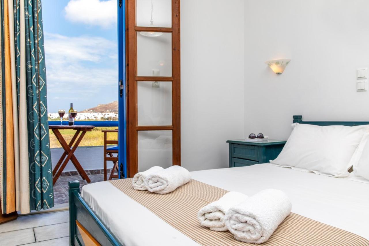 Surfer Paradise Naxos City Bagian luar foto